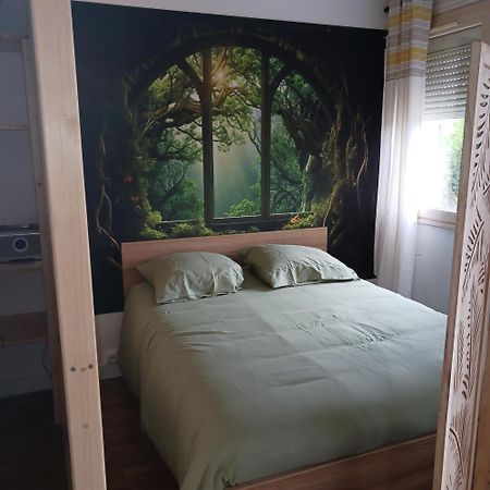 Ferienwohnung Bayard La Tour Charleville-Mézières Exterior foto